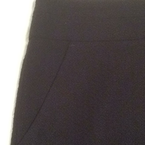 Textured Black Mini - Picture 2 of 5